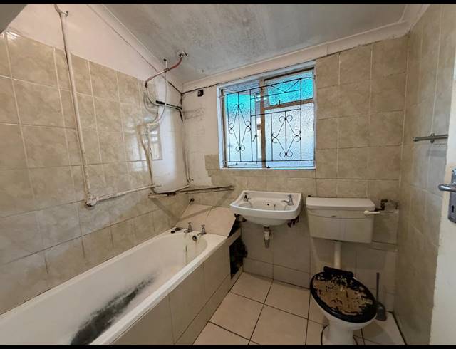 3 BEDROOM HOUSE FOR SALE IN CLOETESVILLE